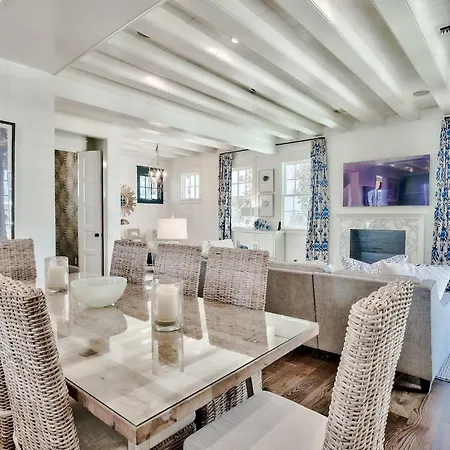 Blue Heron Cottage & Carriage House